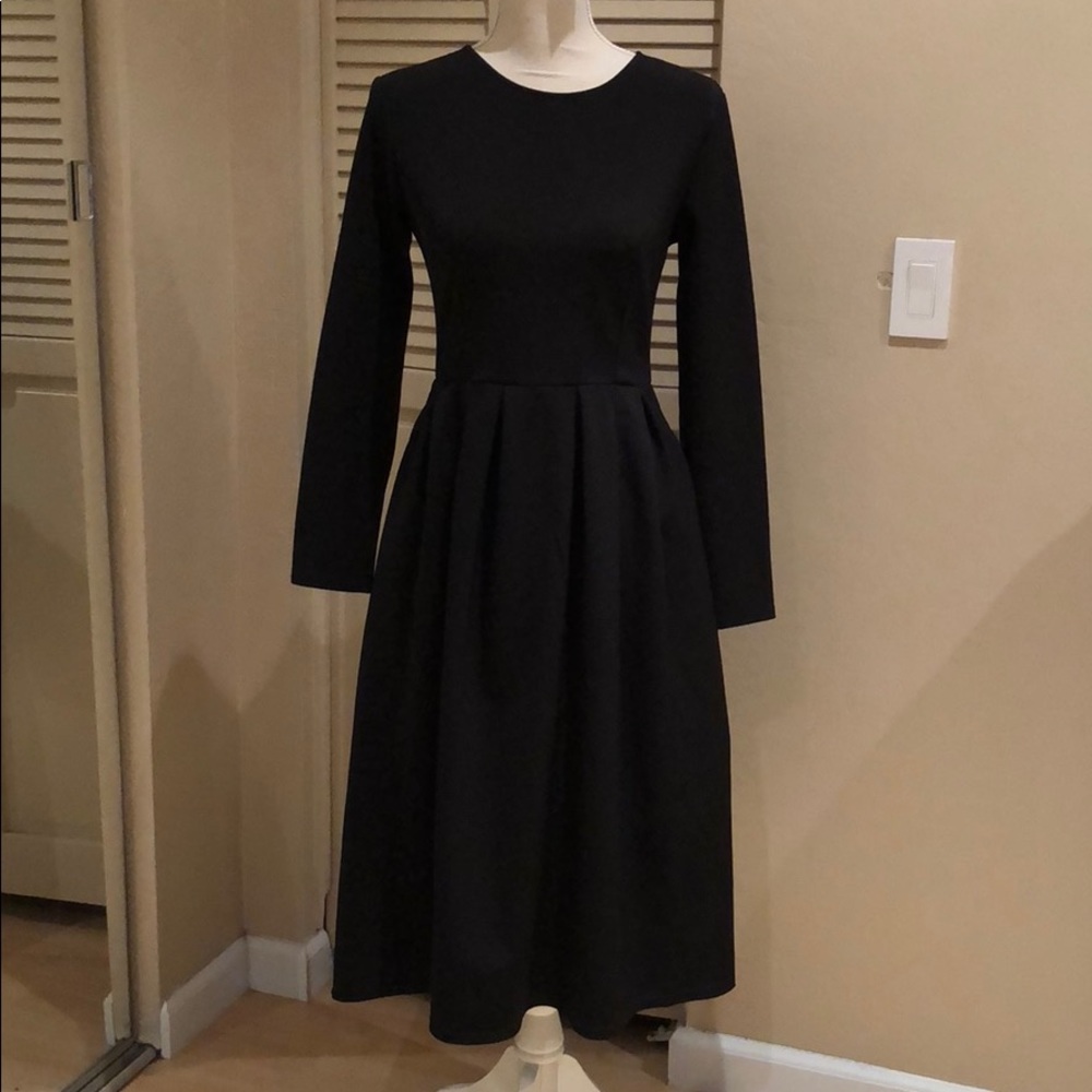Little black dress size xs